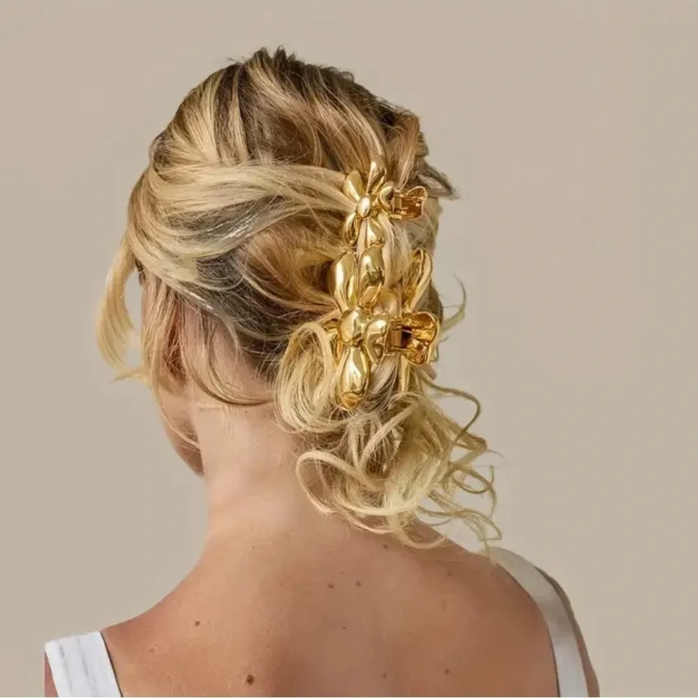 Luxe Large Gold Hair Clip Claw New ✨✨💕💕